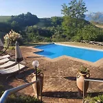 Luxury With Pool, Stunning Location