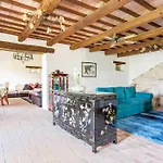 Luxury With Pool, Stunning Location Villa