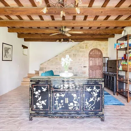Villa Luxury With Pool, Stunning Location San Ginesio