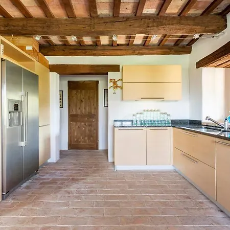 Luxury With Pool, Stunning Location Villa